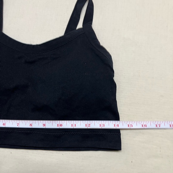 Icy Hot 2X black sports bra - Picture 3 of 9